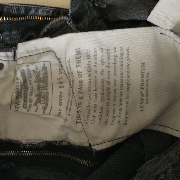 Levi's Premium zippered legs distressed black jeans 👖 - Picture 8 of 13